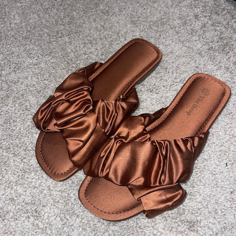 The Drop Sandals